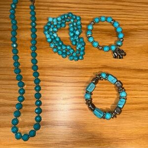 Turquoise colored Beaded Jewelry Set